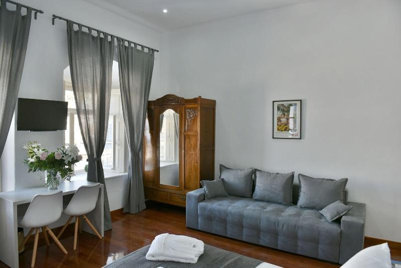 فندق Douskos Port House هيدرا المظهر الخارجي الصورة
