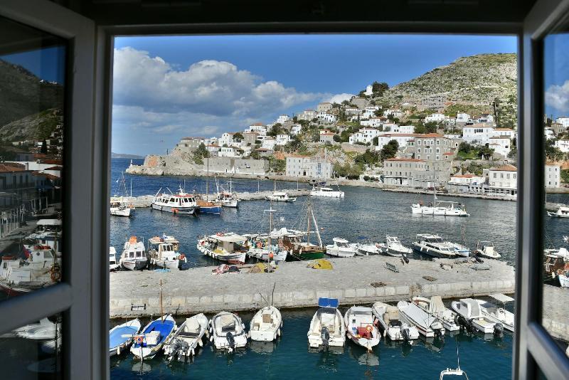 فندق Douskos Port House هيدرا المظهر الخارجي الصورة